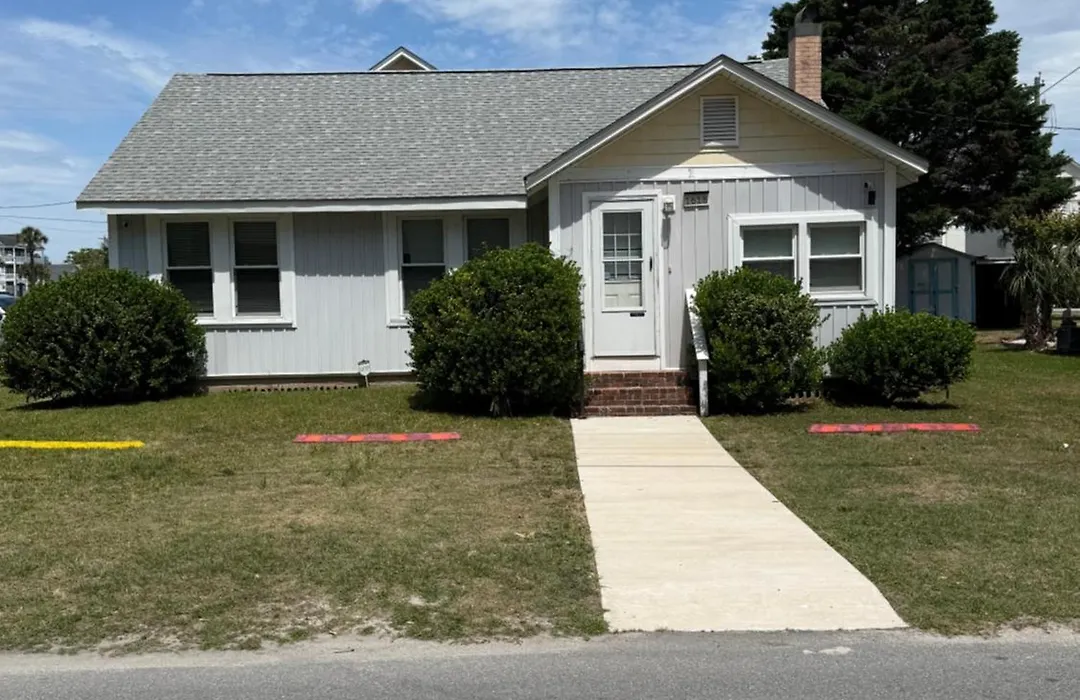Beachy Keen, North Myrtle Beach Beach Single-Family House, 150 Feet To Ocean! Pets Welcome!-1