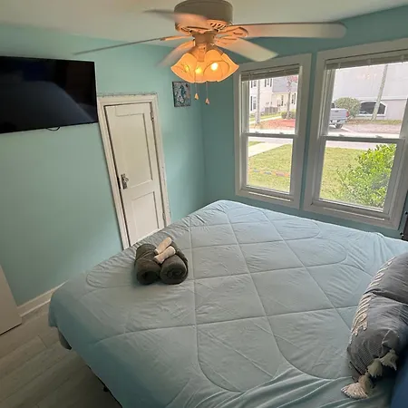 Beachy Keen, North Myrtle Beach Beach Single-Family House, 150 Feet To Ocean! Pets Welcome!-3